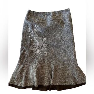 George ruffle hem side zip ladies size 8 skirt with embroidered rose-tweed-EUC